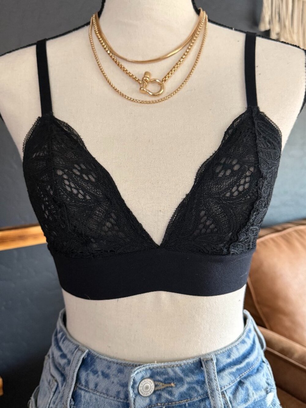 Lively Lace Demi Bra - Black